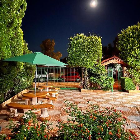 Hotel Moscopole Ksamil Kültér fotó
