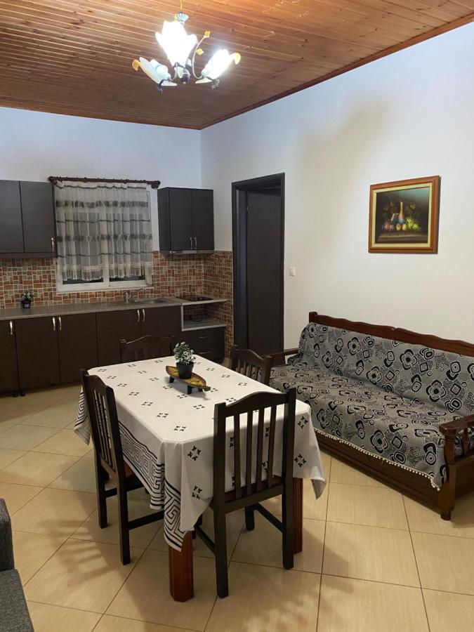 Hotel Moscopole Ksamil Kültér fotó