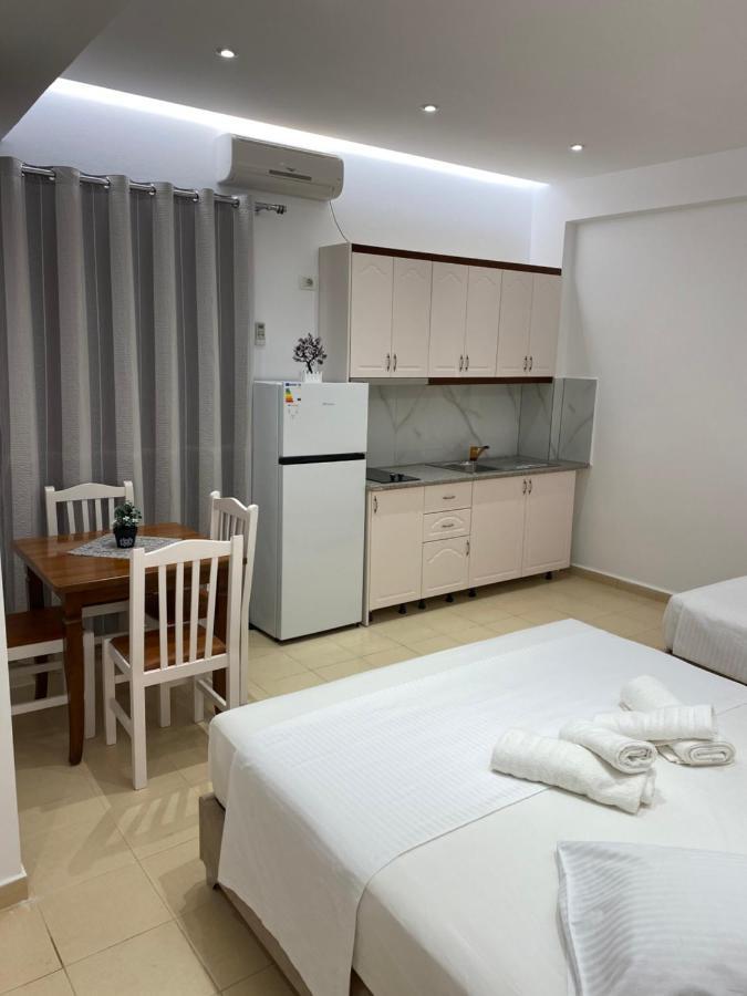 Hotel Moscopole Ksamil Kültér fotó