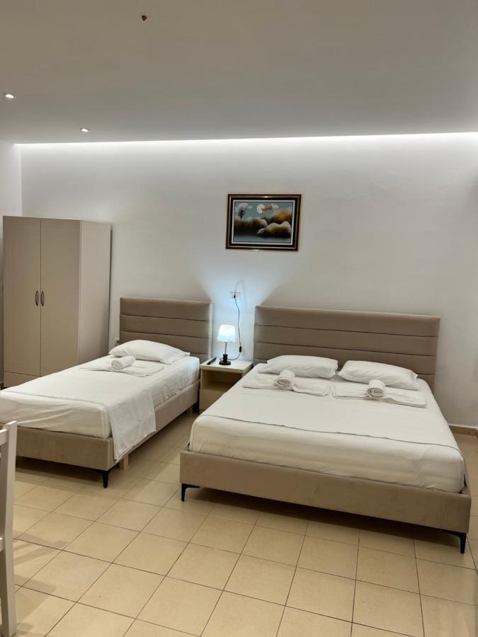 Hotel Moscopole Ksamil Kültér fotó