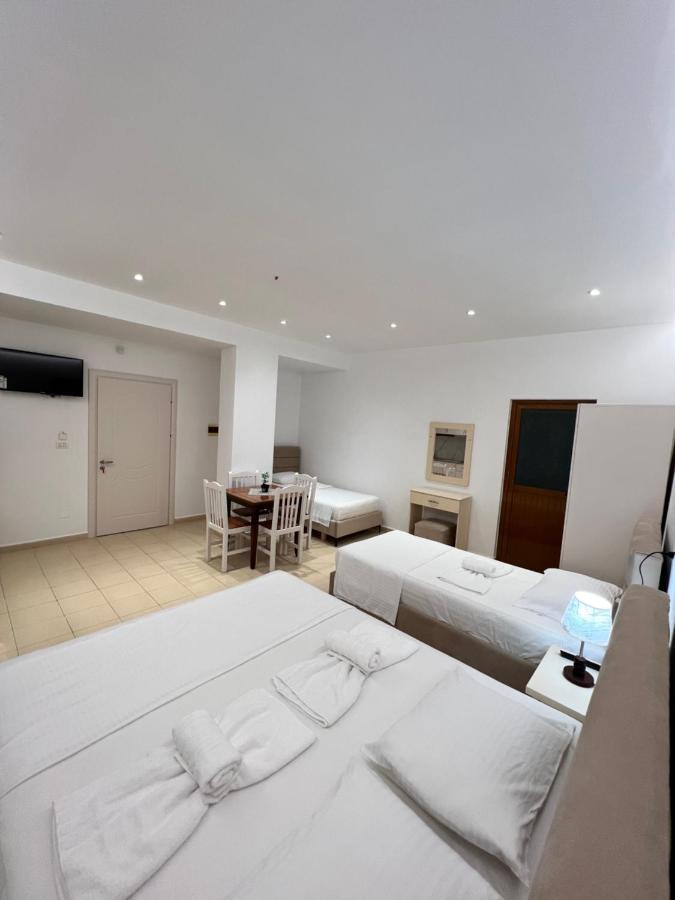 Hotel Moscopole Ksamil Kültér fotó