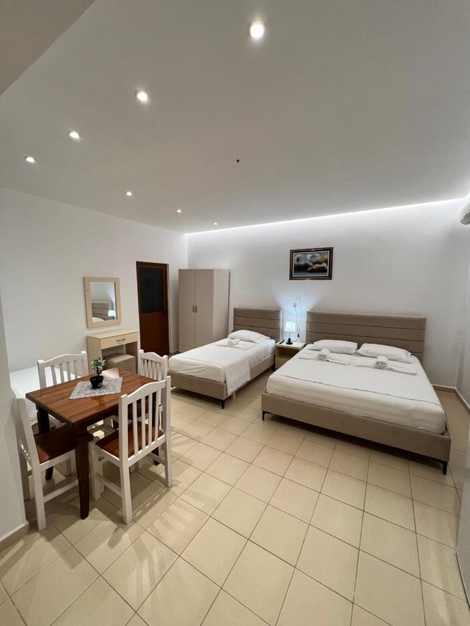 Hotel Moscopole Ksamil Kültér fotó