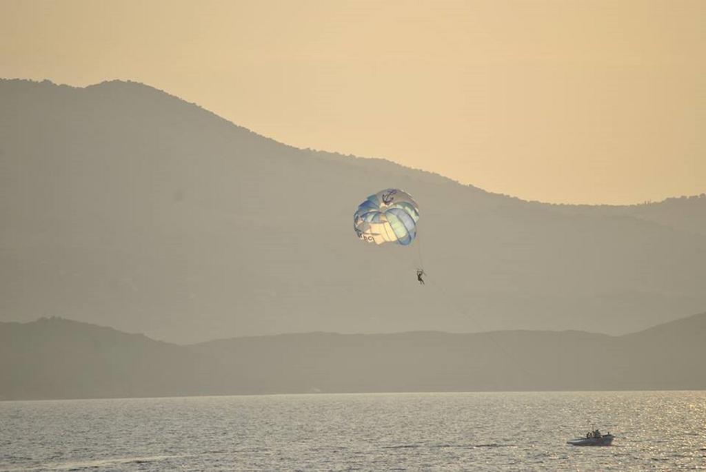 Hotel Moscopole Ksamil Kültér fotó