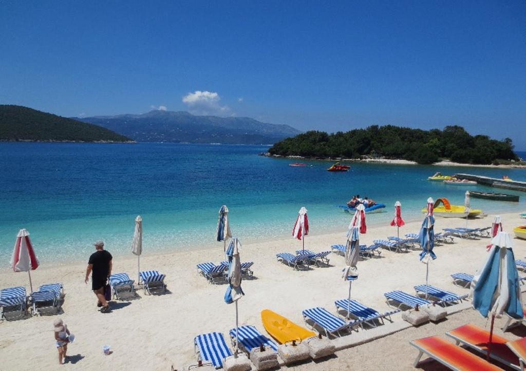 Hotel Moscopole Ksamil Kültér fotó